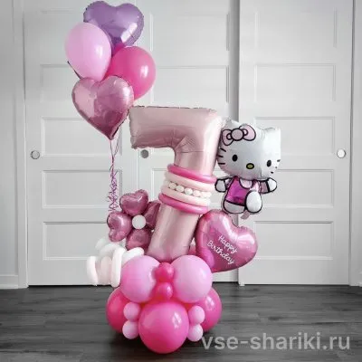 Композиция в стиле Hello Kitty с розовой цифрой