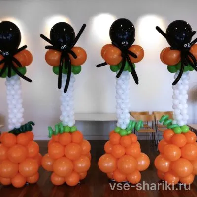 Колонна с пауком к Хэллоуину: оранжевый, зелёный, чёрный