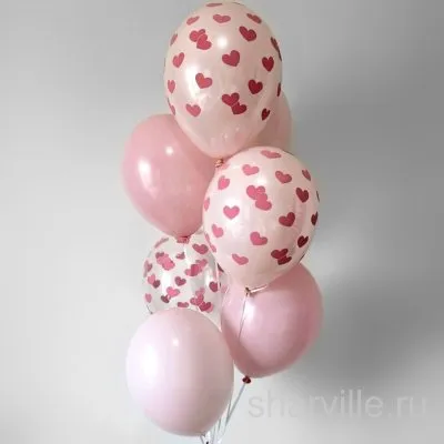 Нежный фонтан из 7 латексных шаров: розовые однотонные и шары с сердечками