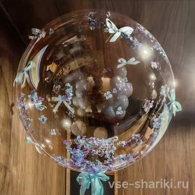 Шар баблс с искусственными цветами внутри и атласными бантами