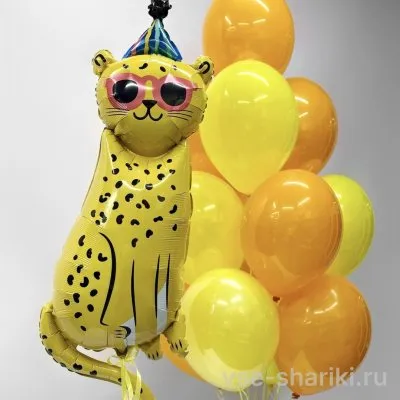 Фонтан из 12 жёлто-оранжевых шаров с фигурой леопарда