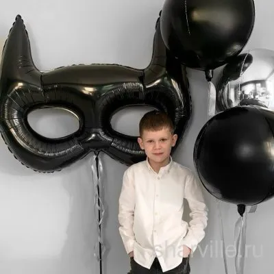 Связка из маски Бэтмена 114 см и трёх 3D-сфер в чёрно-серебряной гамме