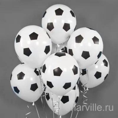 Шар белый 30 см, раскрашенный под футбольный мяч, для болельщика