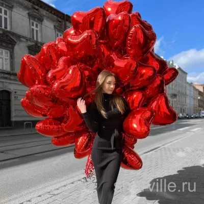 Связка из 30 красных сердец 45 см: масштабное признание в любви