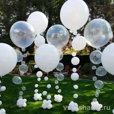 Набор из 10 цепочек белых и прозрачных шаров на свадьбу