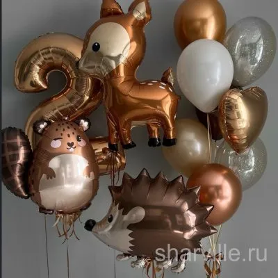 Композиция с лесными зверятами и цифрой 2: оленёнок, ёжик и бобёр