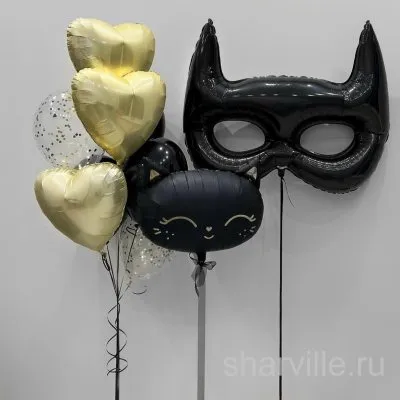 Композиция из 10 шаров: чёрная маска 114 см, котик и золотые сердца